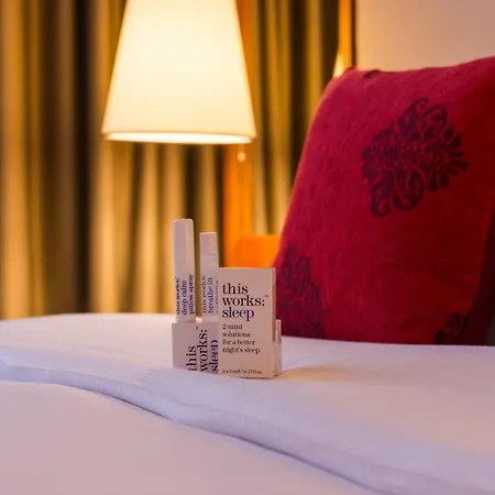 Crowne Plaza Paris - Neuilly, An Ihg Hotel