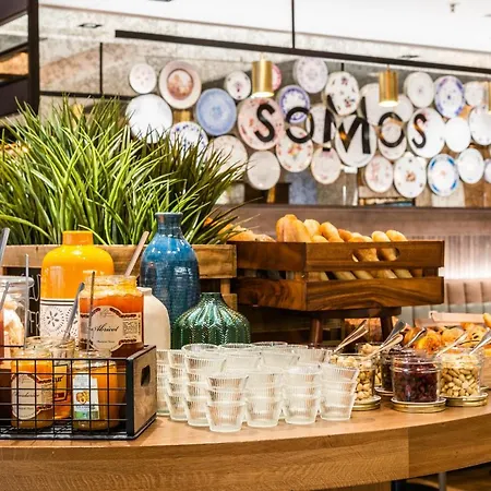 Crowne Plaza Paris - Neuilly, An Ihg 4* Neuilly-sur-Seine