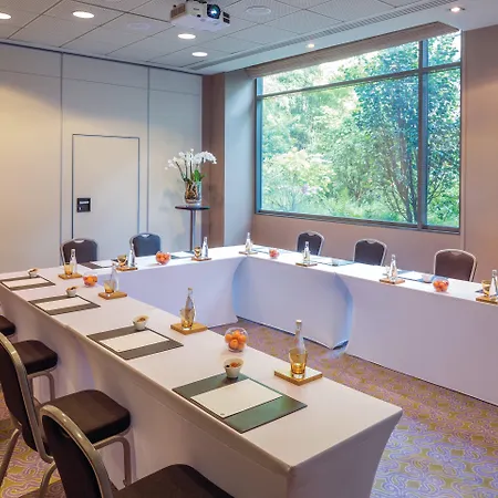 Crowne Plaza Paris - Neuilly, An Ihg