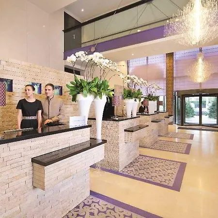 Crowne Plaza Paris - Neuilly, An Ihg 4* Neuilly-sur-Seine