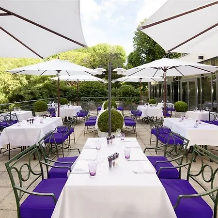 Crowne Plaza Paris - Neuilly, An Ihg 4*